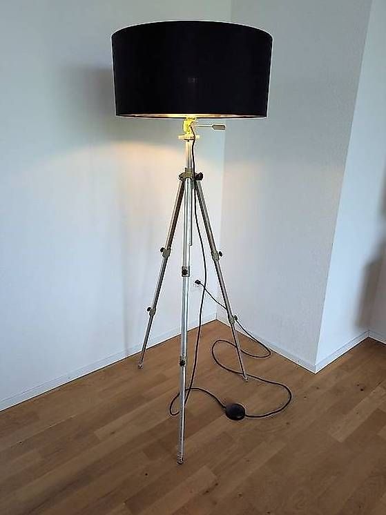 Lampade: Designer-Stehleuchte Unikat – Nuovo (secondo la descrizione) da Konolfingen venduto da stu_57vl
