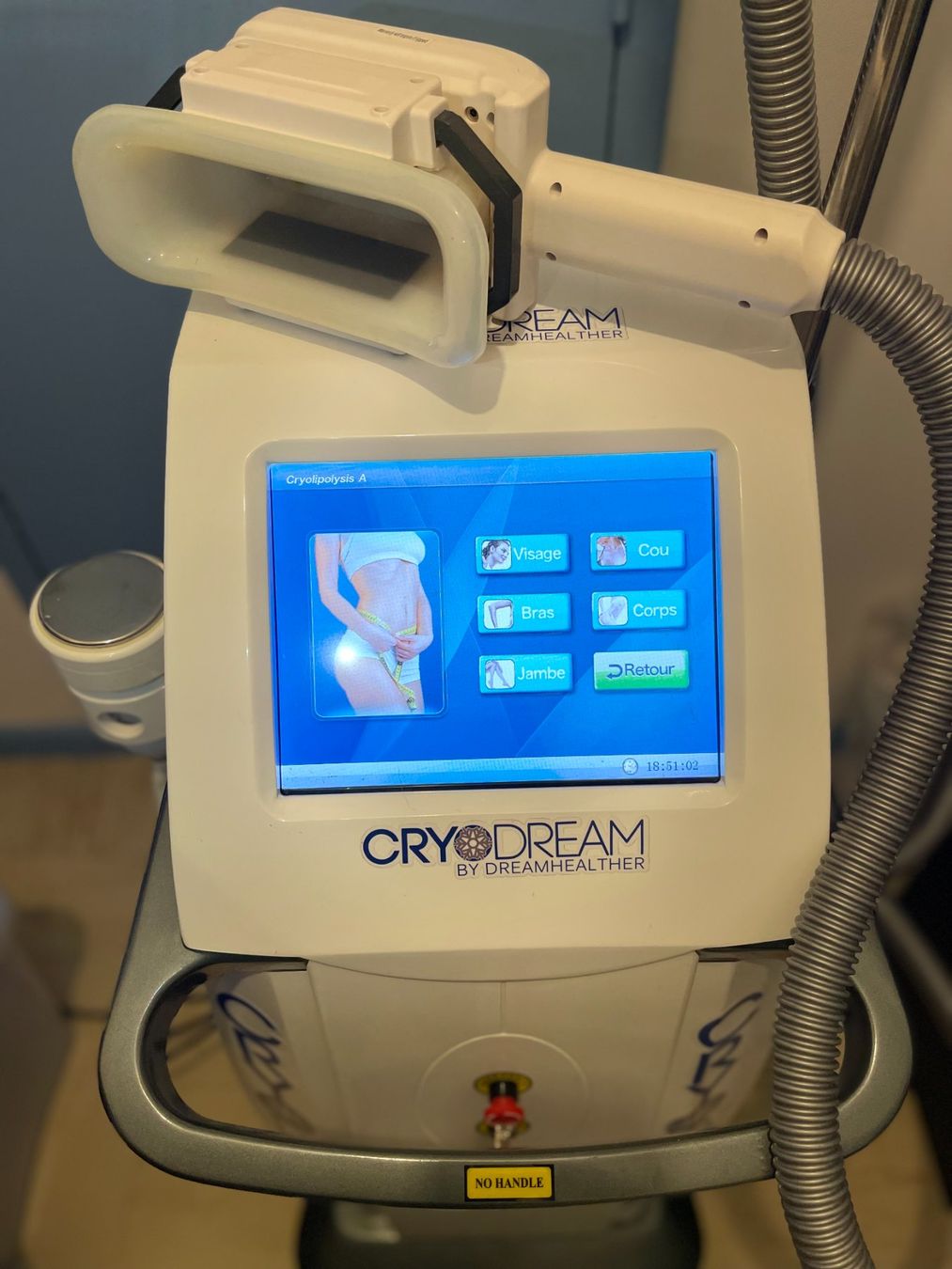 Attrezzature mediche: Machine cryolipolyse professionnelle – Usato da Genève venduto da pil_m8m5 4