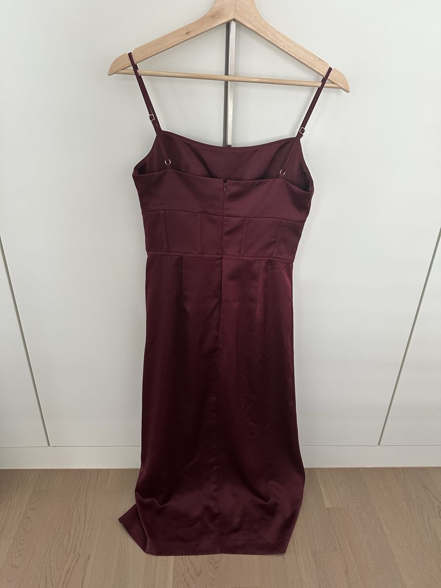 Guess Vestiti: Robe longue Guess – Usato da Genève venduto da AuTuMnLoveR 1