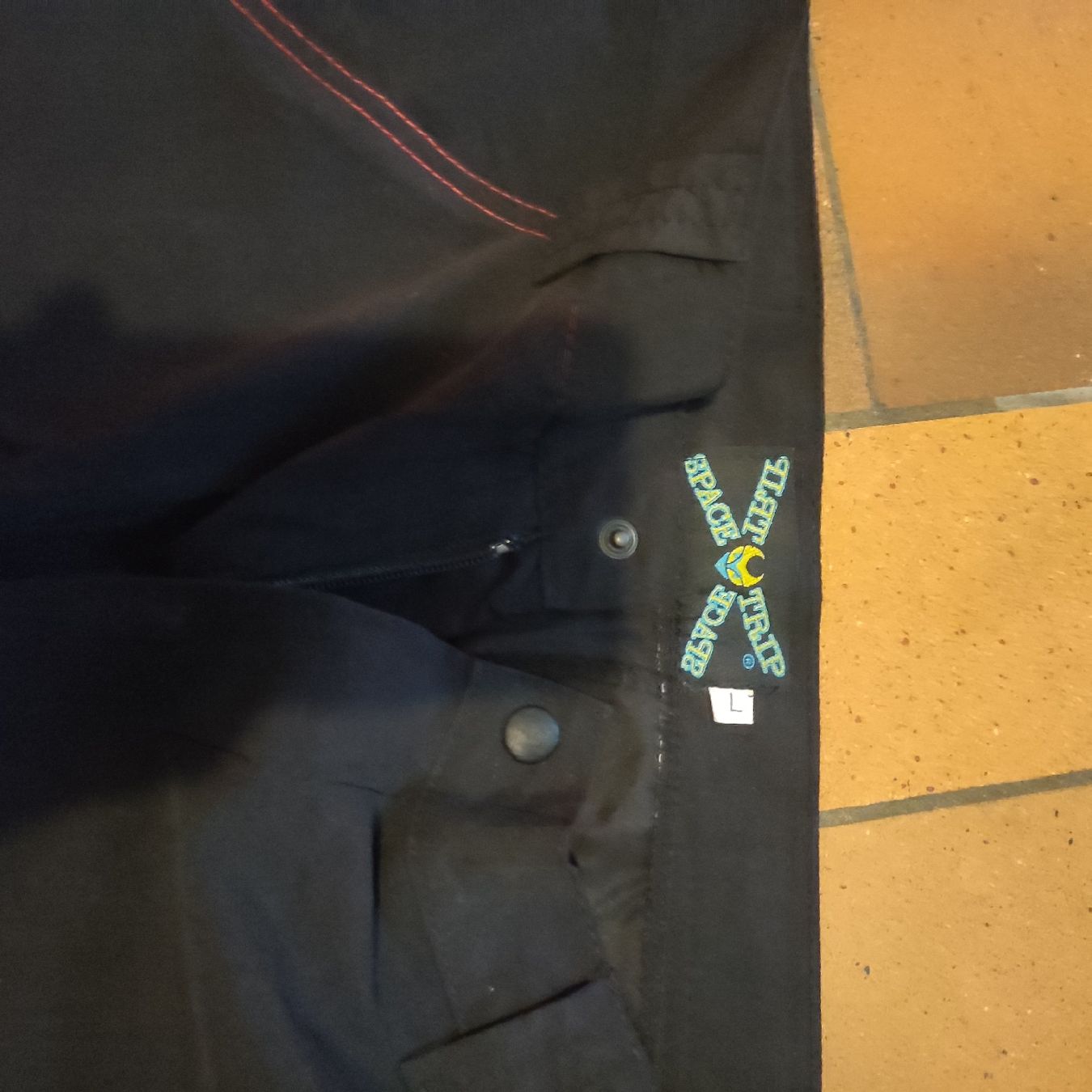 Pantaloni: Pantaloni Space Trip – Usato da Ascona venduto da Artik3 2