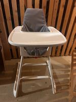 Chaise haute blanche grise