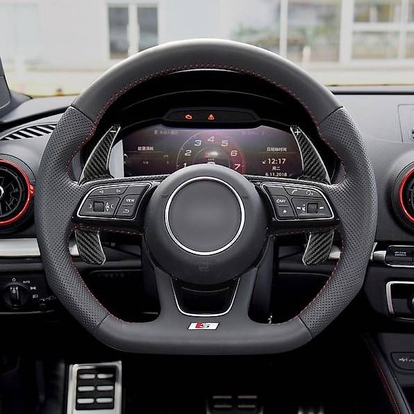 Audi Alle Autoersatzteile: Palettes au volant carbon Audi – Neu und originalverpackt aus Vuisternens-Romont von soa_ggr9 1