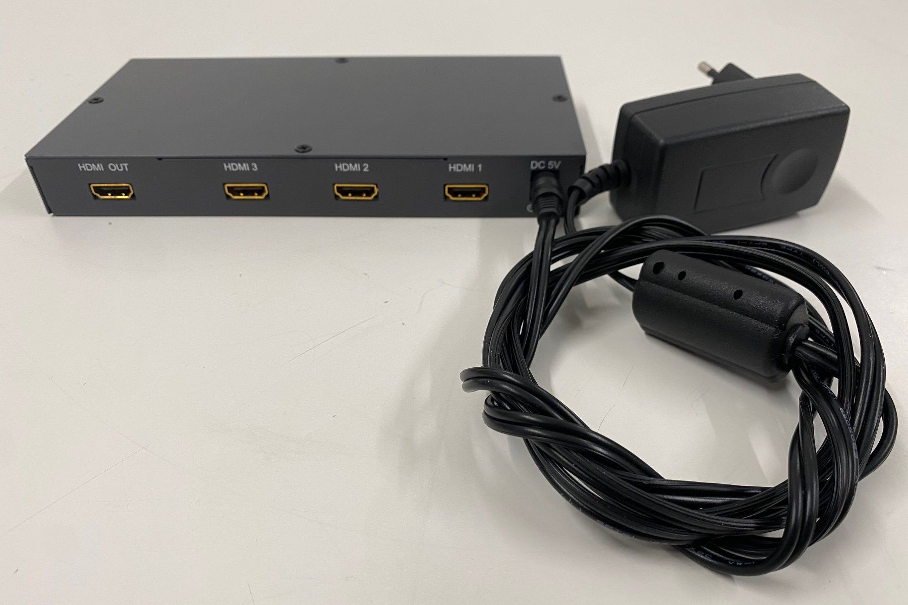 Hub & Switch: PROFIGOLD 3 Way HDMI Switch – Usato da Dietikon venduto da Ilsru 2