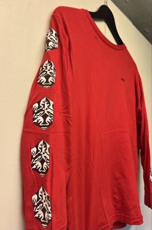 Langarmshirt OBEY rot Grösse XS neuwertig