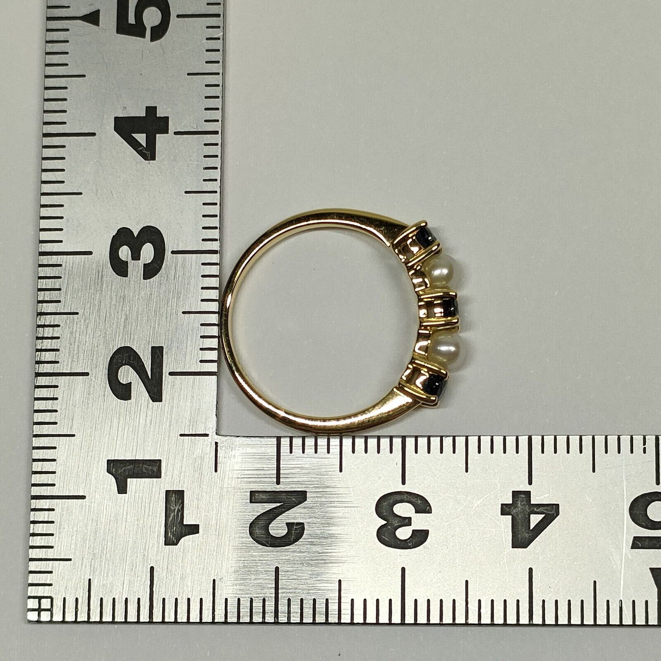 Tiffany & Co. Ringe: Tiffany & Co. 18K Gold Saphir Perlen Ring – Gebraucht aus Bottighofen von menschenfamilie 1