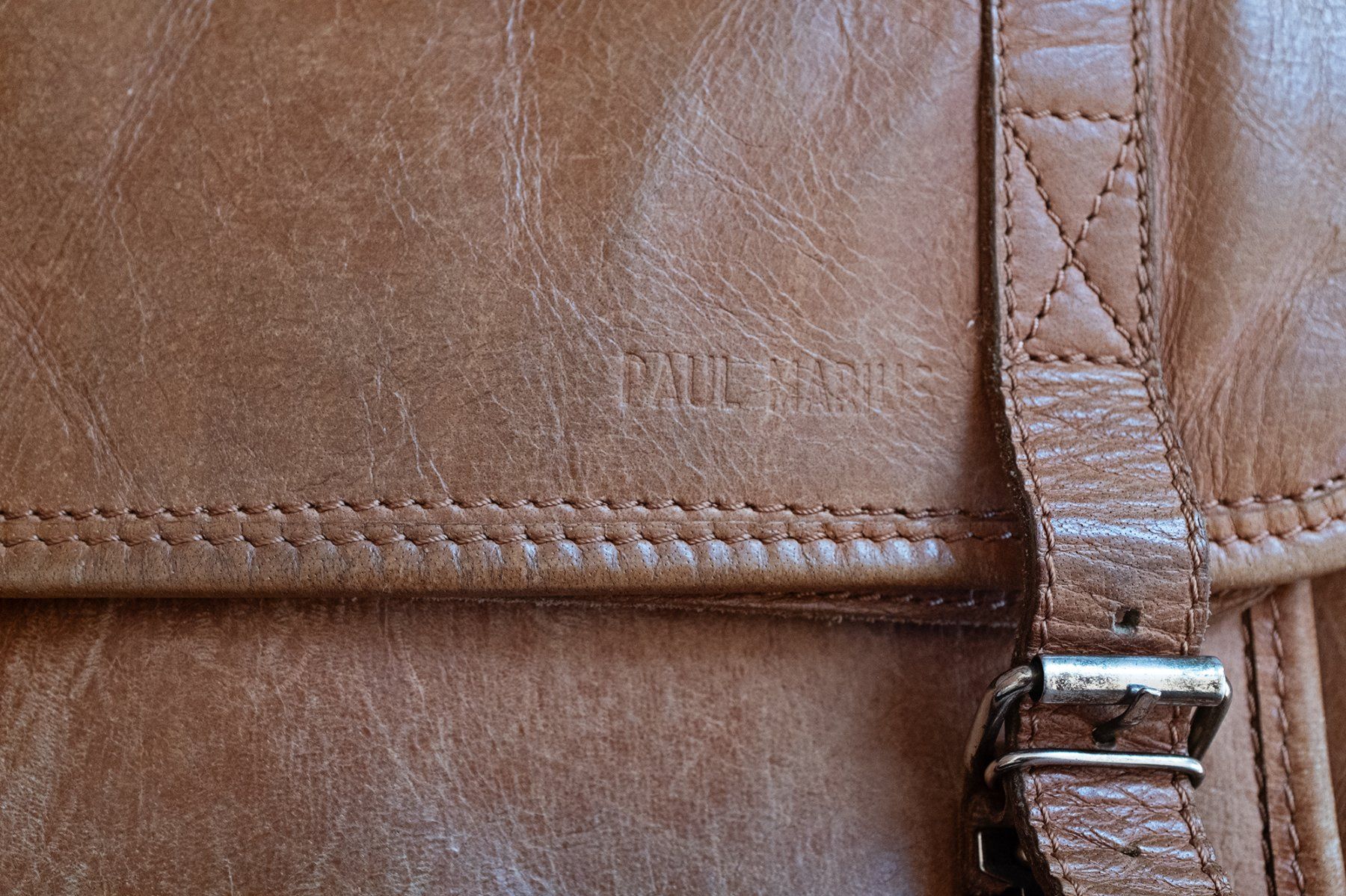 Sonstige Kleidung & Accessoires: Paul Marius Umhänge(Foto)tasche – Gebraucht aus Zürich von Torros 1