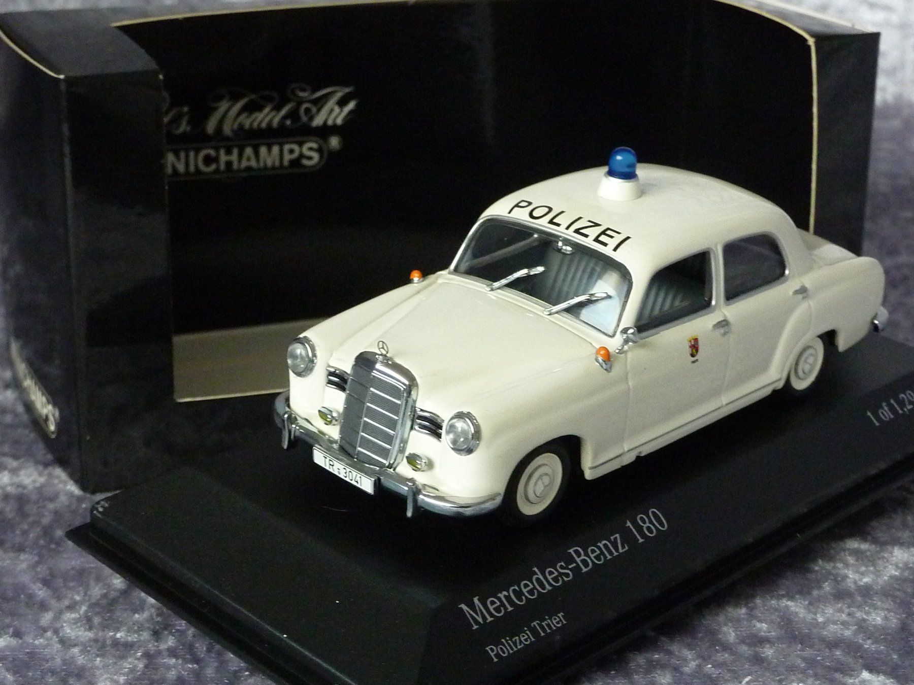 Minichamps Modellini d'auto: Mercedes 180 Polizei Trier 1:43 – Nuovo (secondo la descrizione) da Dürrenäsch venduto da modellautos4you
