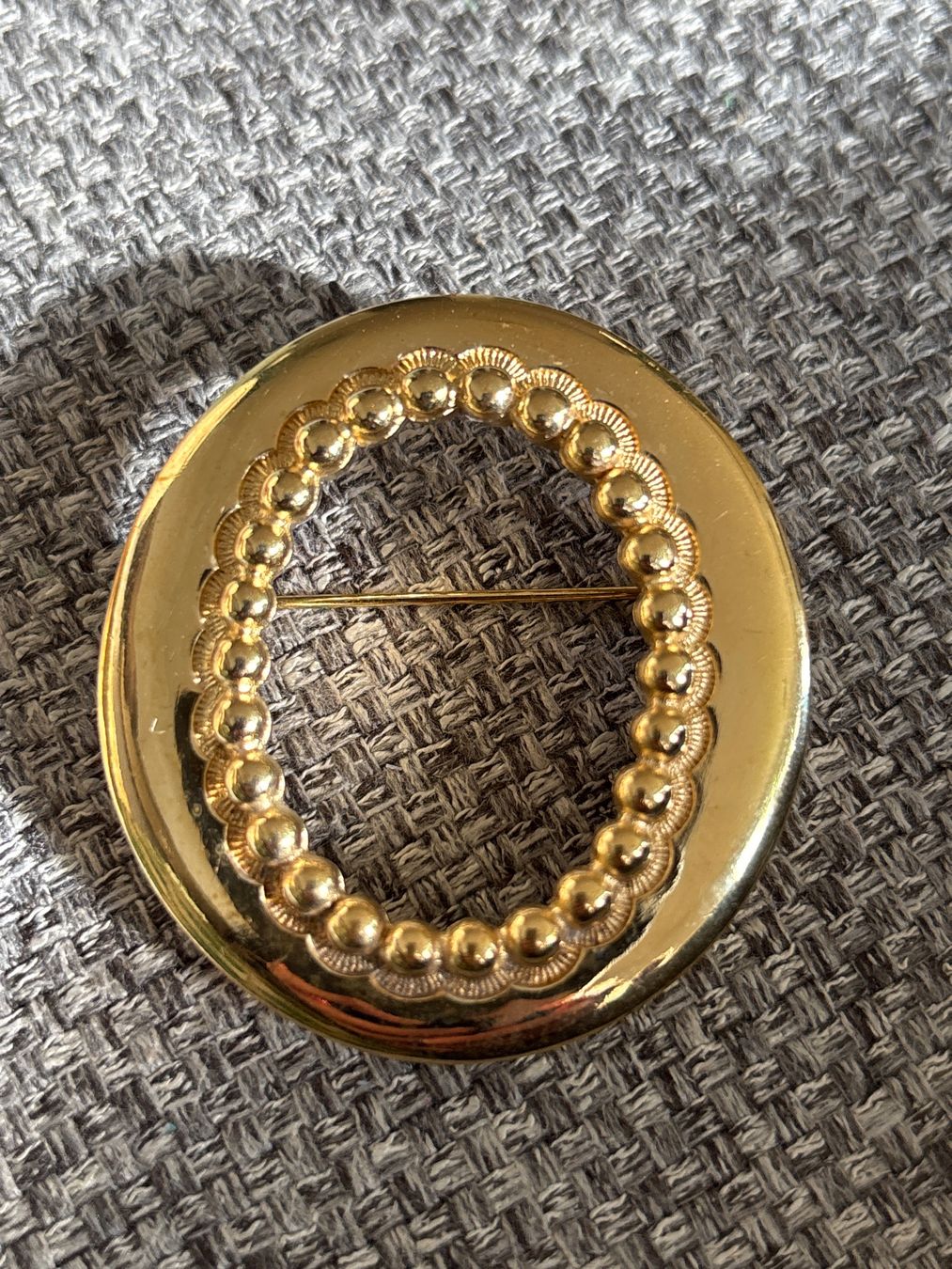 Dior Spille & Fermagli: Dior Brosche, Vintage – Usato da Uznach venduto da Vintage2022.