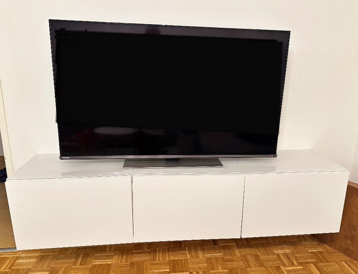 Ikea TV Möbel: Besta TV-Bank mit Glas Deckplatte  – Gebraucht aus Brüttisellen von naz_5wdh 4