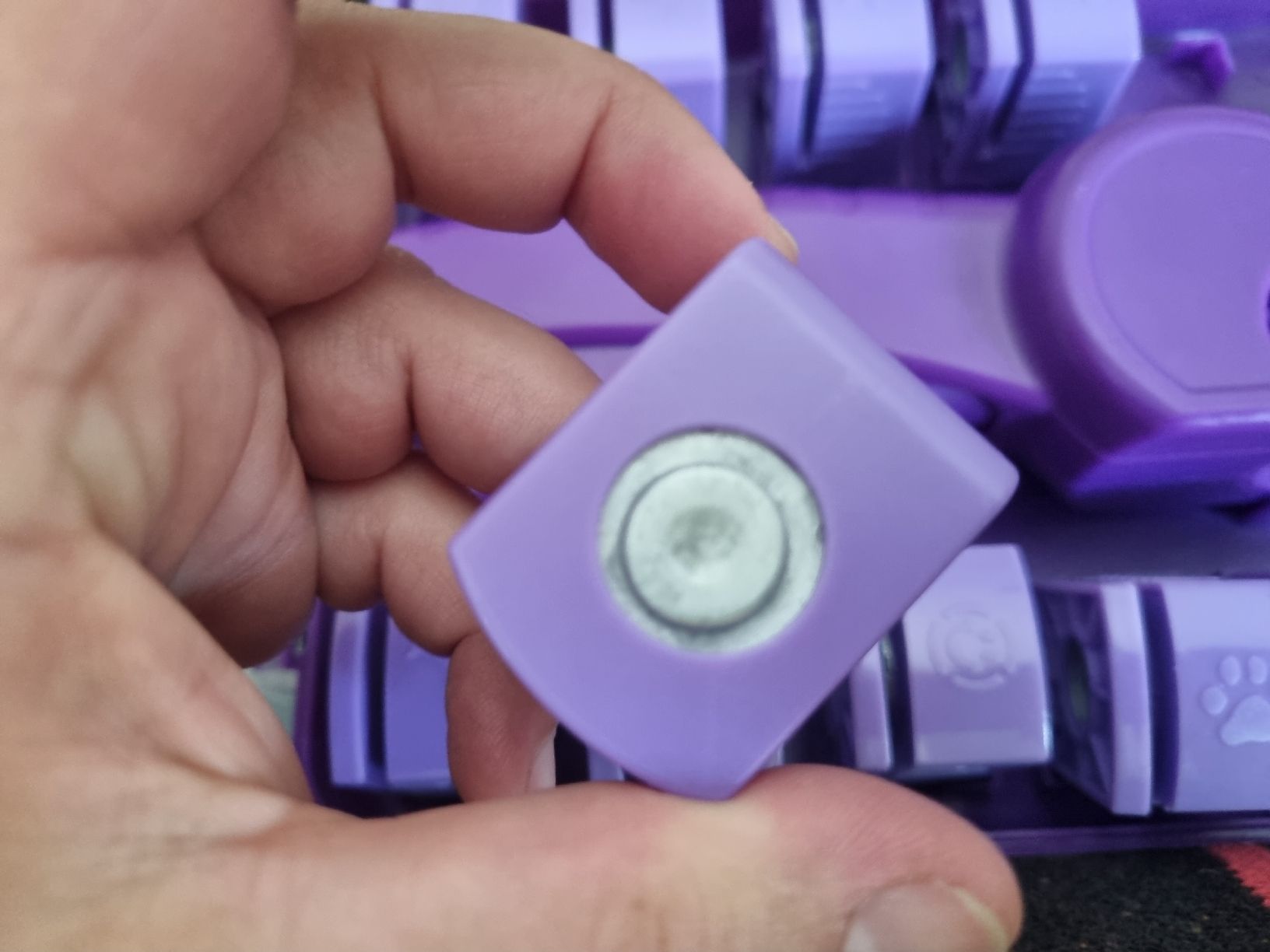 Kit bricolage: Set de perforatrices créatives avec mallette violet – Usato da Fribourg venduto da sal_5ln6 4