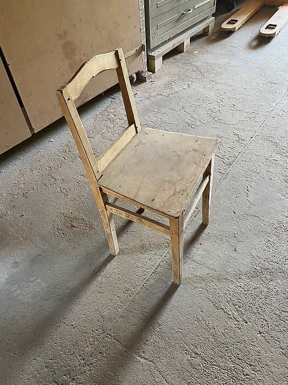 Stühle: chaise en bois ancienne – Gebraucht aus Les Vieux-Prés von PX132 4