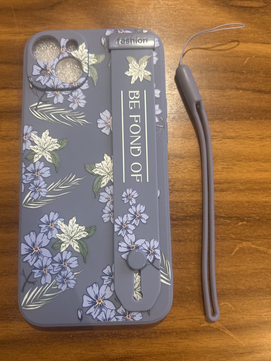 Cover & Protezioni schermo: iPhone 14 Plus Hülle Handykette Blumen Muster Neu – Nuovo e nell'imballaggio originale da Herisau venduto da Victoria-Classic