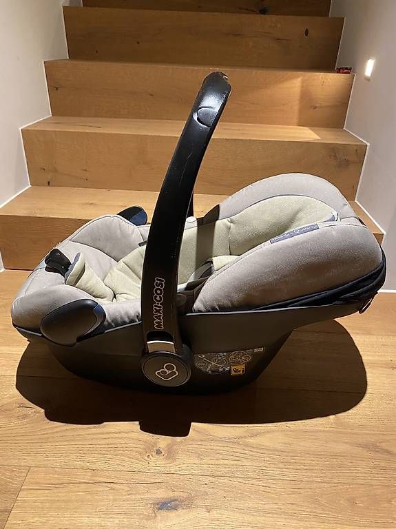 Maxi-Cosi Seggiolini per auto: Maxi Cosi Pebble Plus for Quinny i-Size – Usato da Schenkon venduto da WEANDY