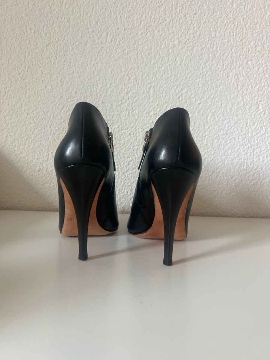 Scarpe da donna: High Heel Stiefel Marcisno by Guess – Usato da Wädenswil venduto da mic_rg7y 2