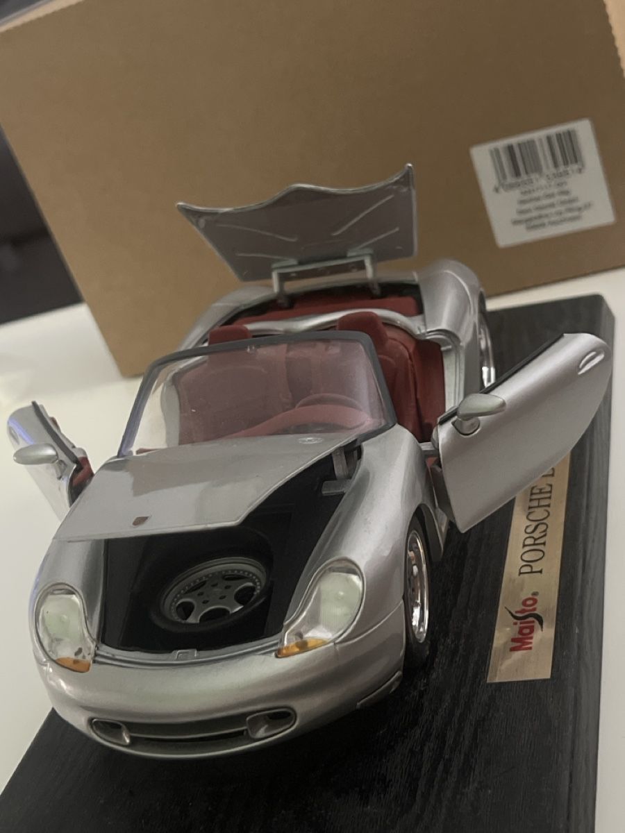 Porsche Modellini d'auto: Maisto Porsche Boxster Cabriolet Modellauto – Usato da Basel venduto da Dambiii 1