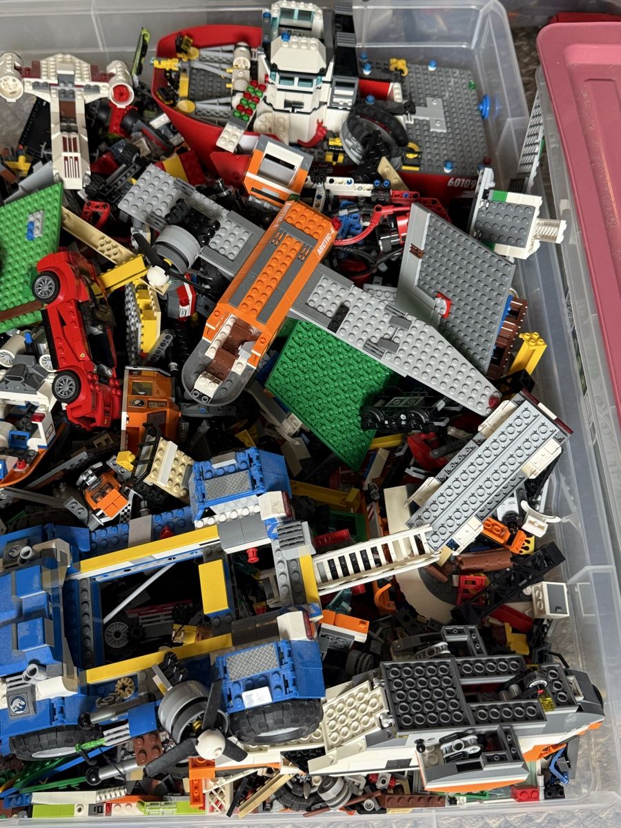 Lego Kit di costruzioni: Gros lot lego en vrac  – Usato da Vésenaz venduto da jeanp 4