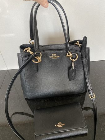 Schwarzes Coach Set: Handtasche,Top Zustand + Portmonee