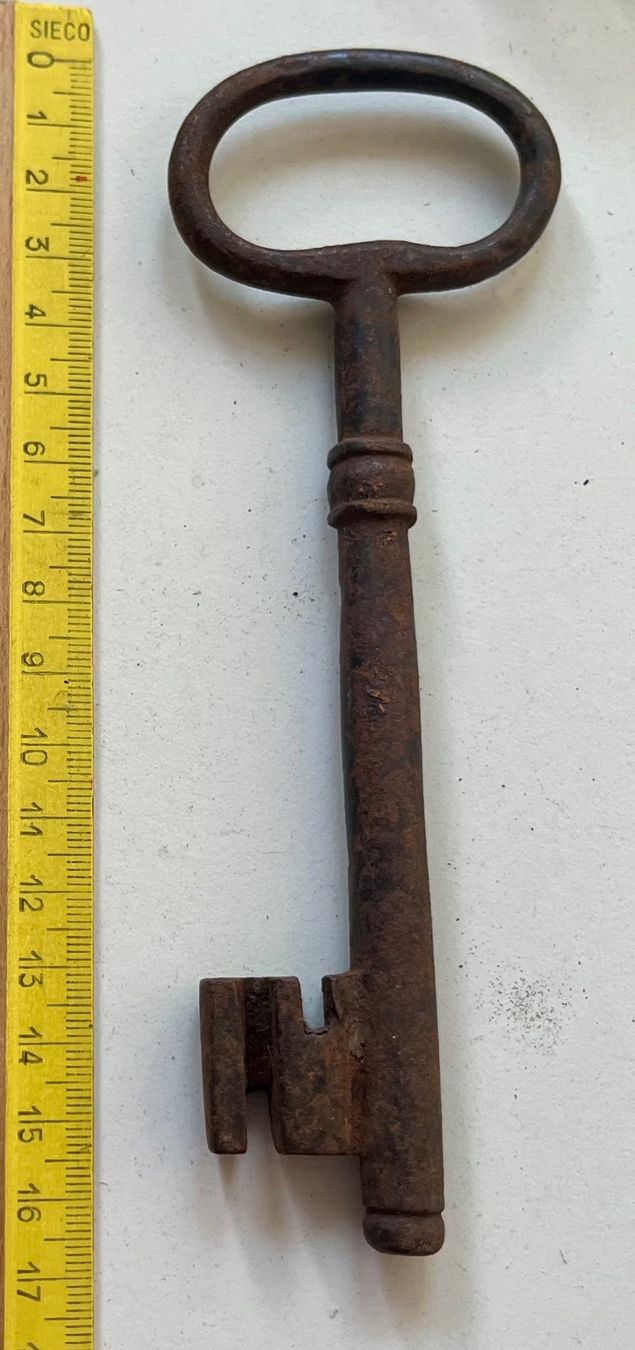 Chiavi: Antiker Schlüssel mit Bart, rostig ca. 17cm – Usato da Ostermundigen venduto da DaxKarten-75 1