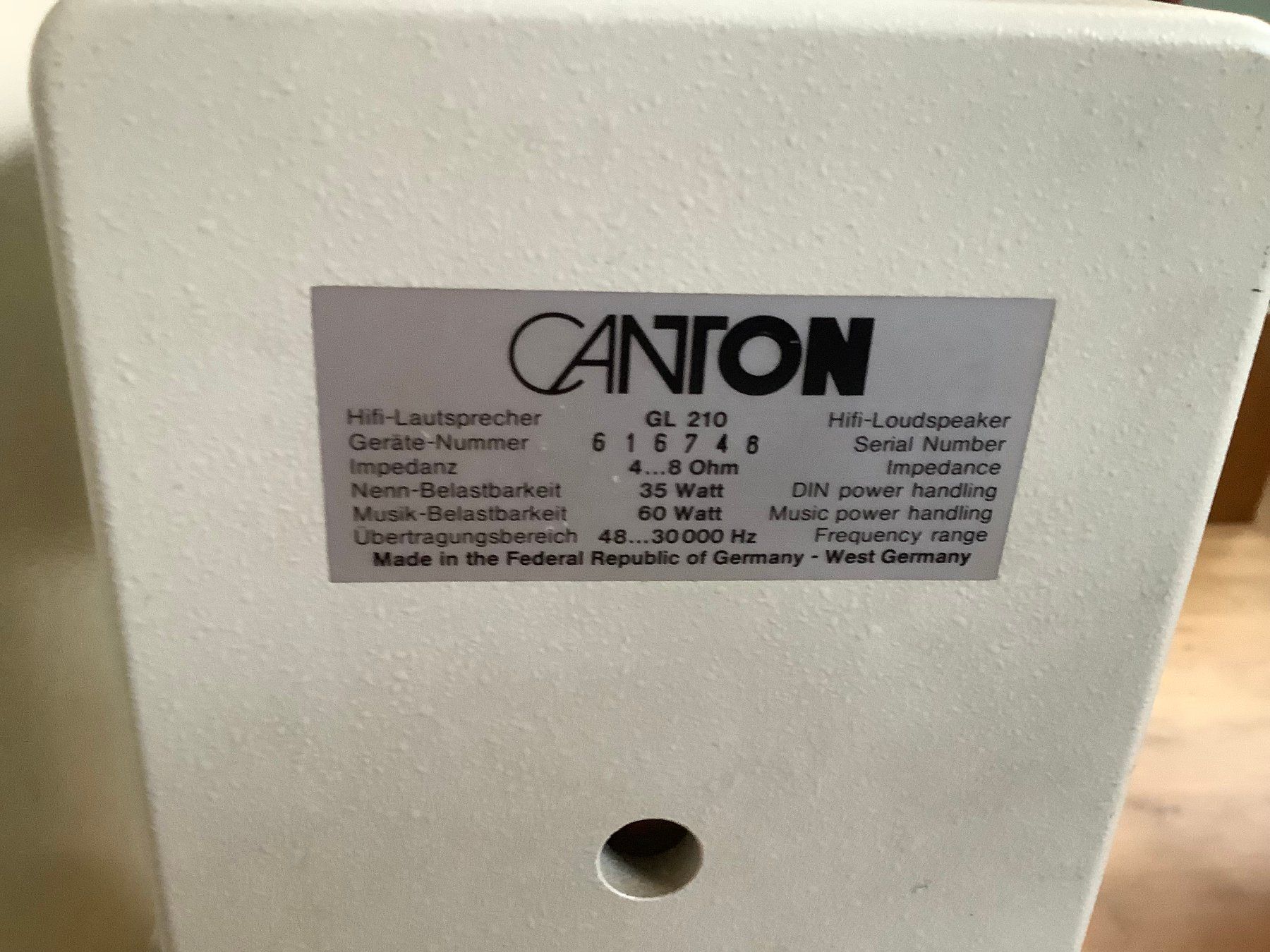 Canton Casse acustiche: Canton Subwoofer Plus C & GL210 Satelliten – Usato da Zürich venduto da Alcesa 2