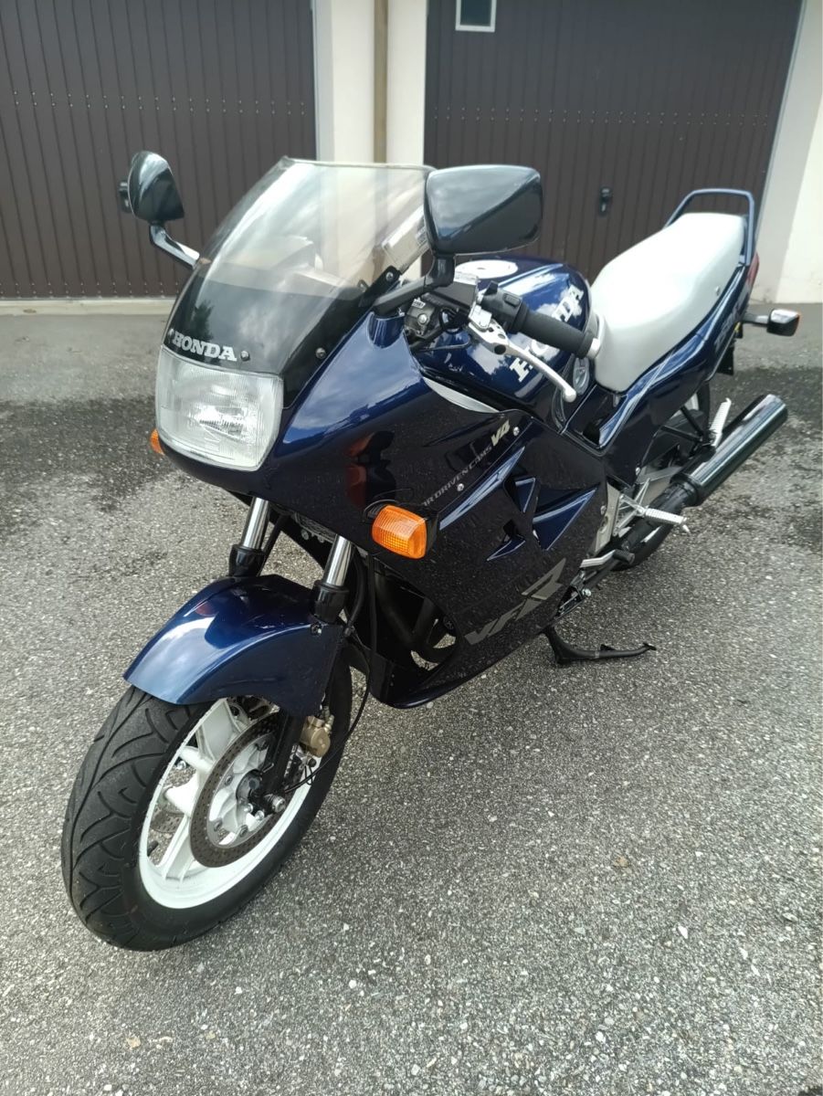 Strasse: Honda VFR 750 F – Gebraucht aus appenzell von Lass0