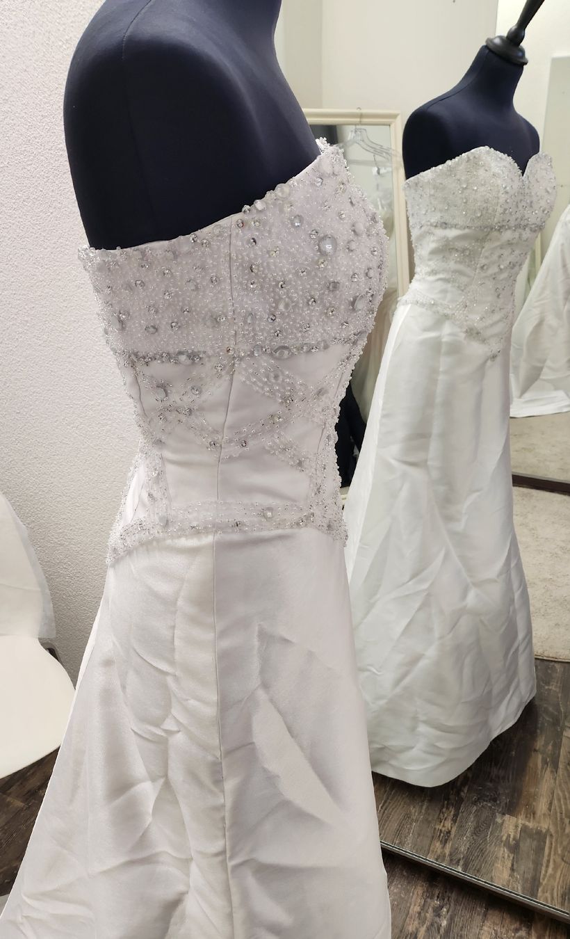 Vestiti: Weiss Brautkleid – Nuovo (secondo la descrizione) da Uster venduto da VMT.