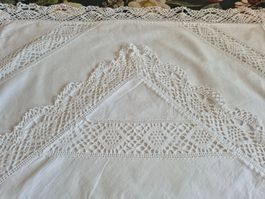 2 Kissenbezüge weiss mit Spitze, 61x62 cm