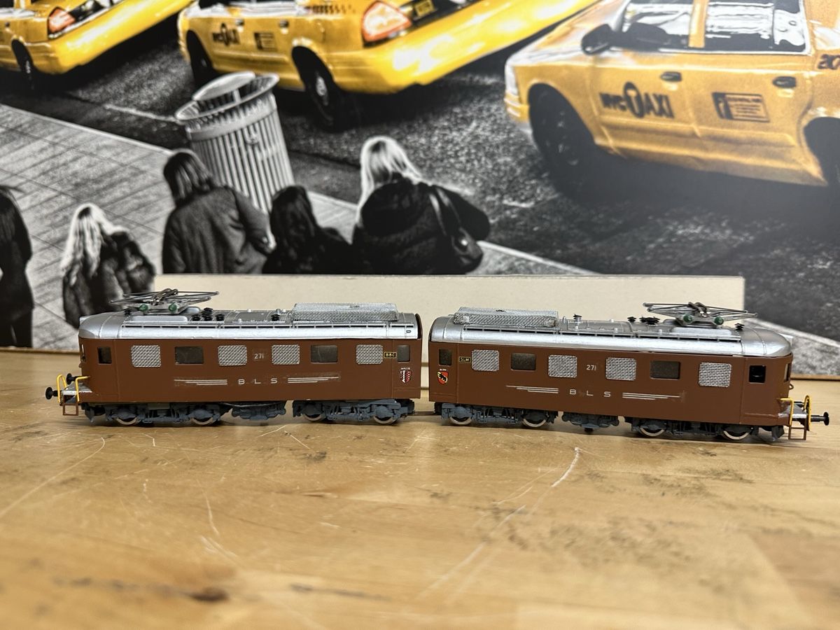 Modelleisenbahnen: Modelleisenbahn LoK BLS 271 – Defekt aus Ebikon von Gaenggeliwaar 4