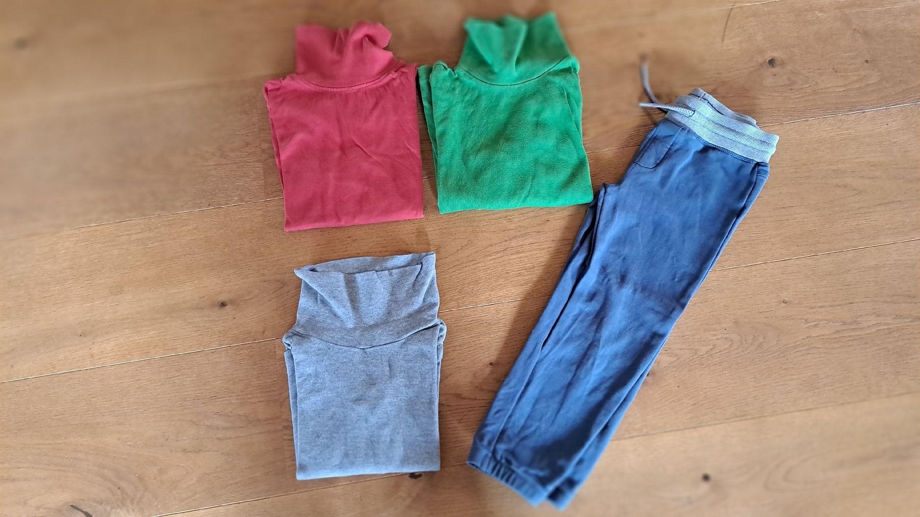 Ensembles coordonnés: Kleiderpaket Junge Gr.116 – D'occasion à Mauren par juma0001 3