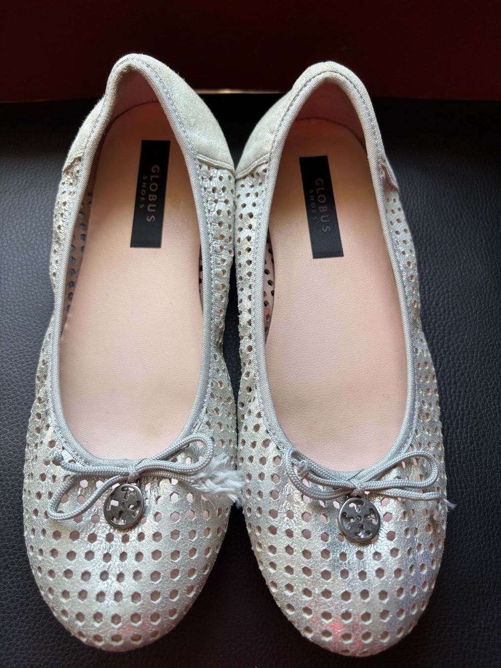 Globus Scarpe da donna: Ballerines Globus argentées taille 38 occasion – Usato da Peseux venduto da Cresus27
