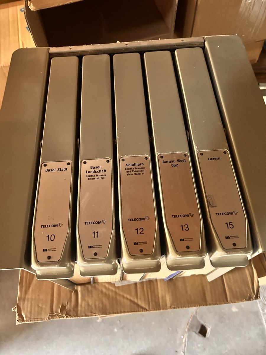 Téléphones: Telefonbuchregister Hängeregister Telefonzelle – D'occasion à Muttenz par Venturi75