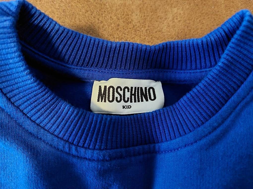 Maglioni & Felpe: Moschino Pullover Gr.104 – Usato da Brislach venduto da Rocksie 1
