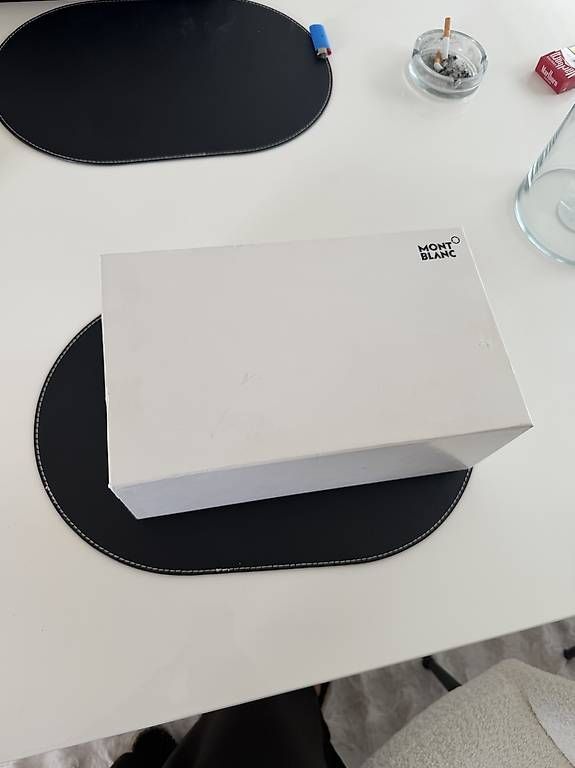 Montblanc Coffrets à bijoux: Montblanc Coffret de présentation MB128118 – D'occasion à st aubin-sauges par dam_xrv8 2