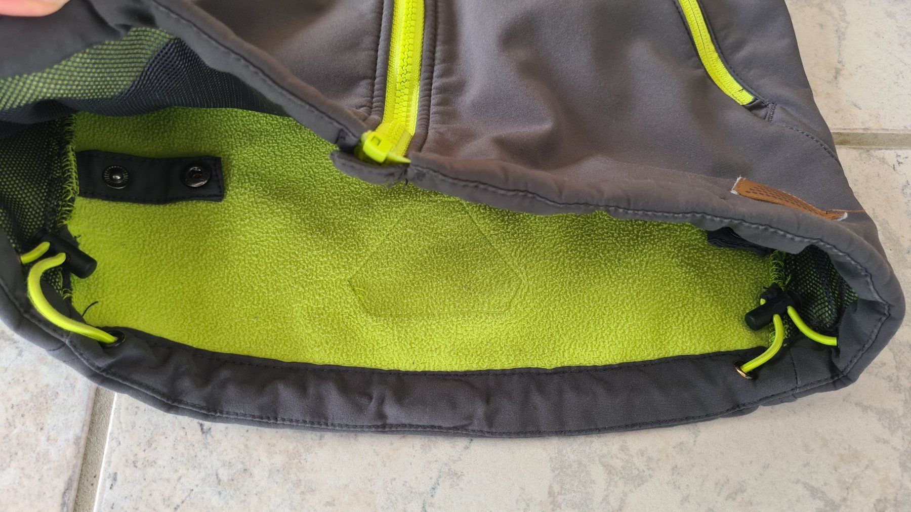 H&M Giacche & Cappotti: Softshelljacke 116 – Usato da Obergösgen venduto da schesom 1
