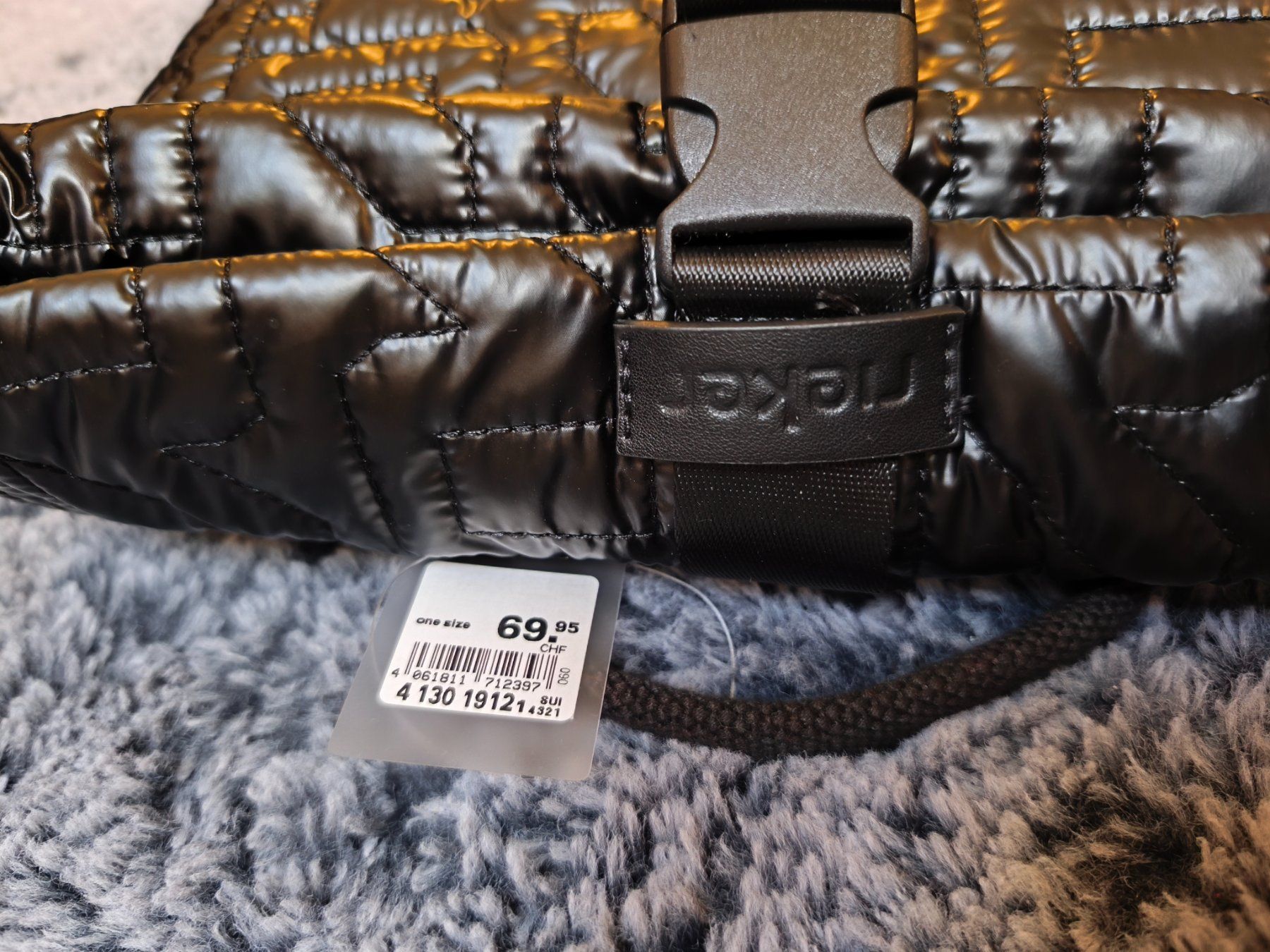 Rieker Zaini: RIEKER Damen Rucksack schwarz gesteppt – Nuovo e nell'imballaggio originale da Uster venduto da zebralino 7