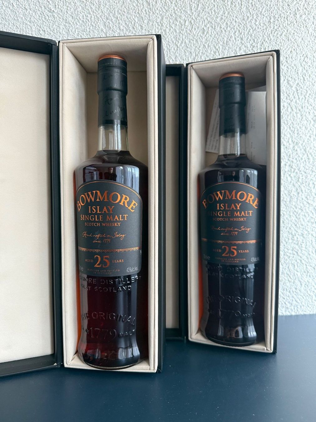 Bowmore Bevande alcoliche: Bowmore - 25 years (2 Flaschen) – Nuovo e nell'imballaggio originale da Uitikon Waldegg venduto da dabeka