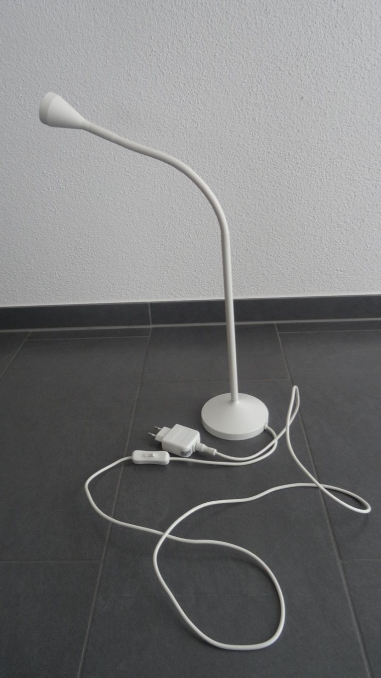 Ikea Lampade: Ikea LED Tischlampe Nävlinge – Usato da Beinwil am See venduto da den_p9db