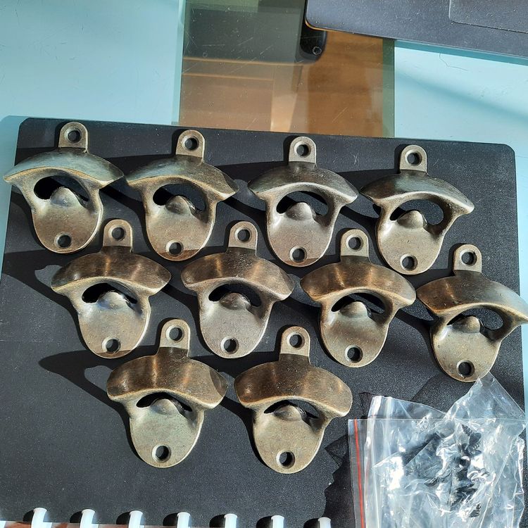 10 Stück Wand-Flaschenöffner – Vintage-Design Aus Zinklegierung In Bronze & Rot, Für Haus, Bar, Garage (64x80 Mm)