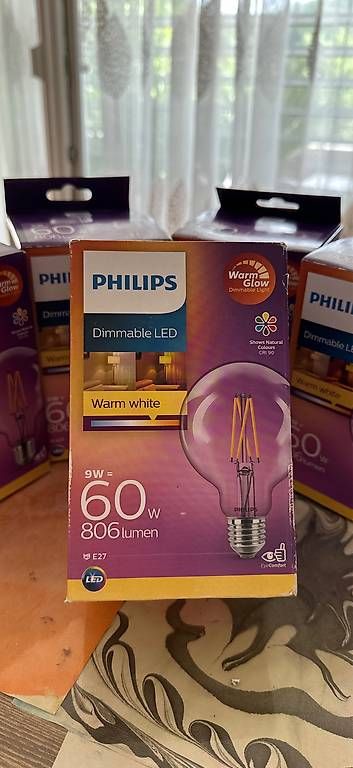 Lampen: Philips LED-Kolben E27 Klar G93 6 W – Gebraucht aus Nussbaumen AG von JwC771