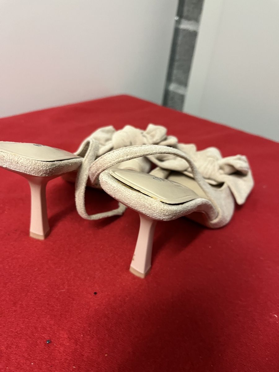 Damenschuhe: Pumps mit Schleife, Gr. 41, NEU – Neu (gemäss Beschreibung) aus Interlaken von Jasmin_Flower 2