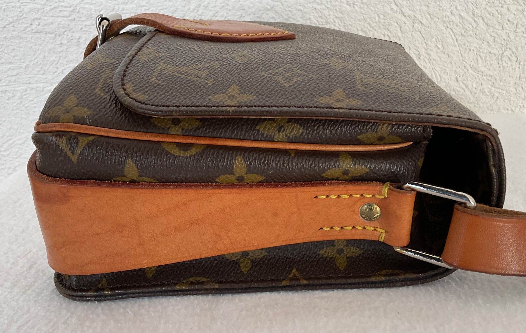 Louis Vuitton Taschen: Vuitton : Cartouchière des années 80 – Gebraucht aus Corseaux von Mililaforet75 4