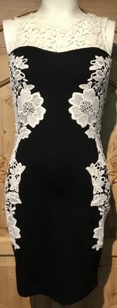 Raffiniertes Bodycon Kleid in Mini-Länge, neuwertig, Gr. 32