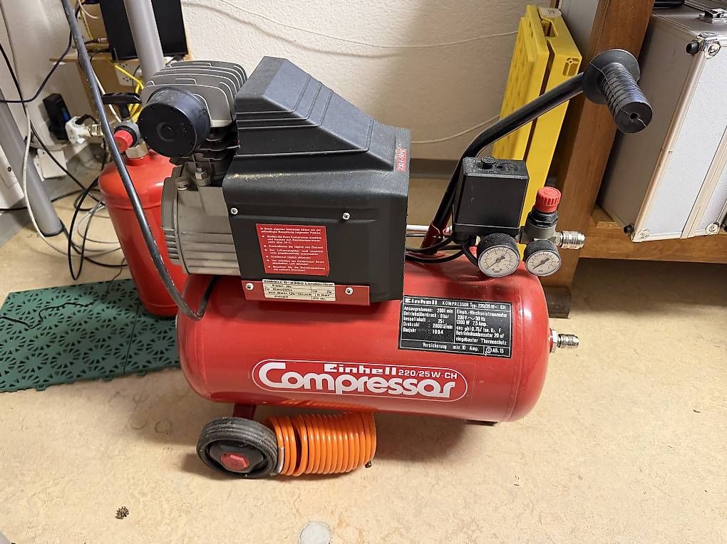 Compressori: Einhell Kompressor / 200/25W – Usato da Ittigen venduto da mar_9fd6 1