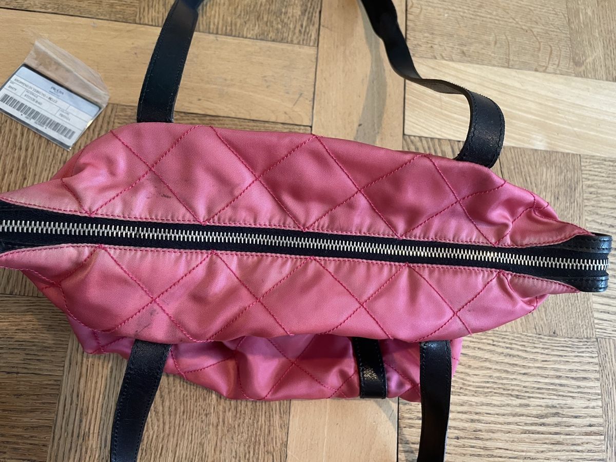 Prada Borse da donna: Prada Tasche pink, alt und stylisch – Usato da Zürich venduto da Willy_Wonka 3