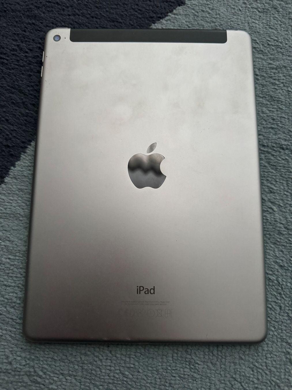 Apple Tablet PC: iPad Air 2 – 128 GB – Gebraucht aus Adliswil von Busys 3