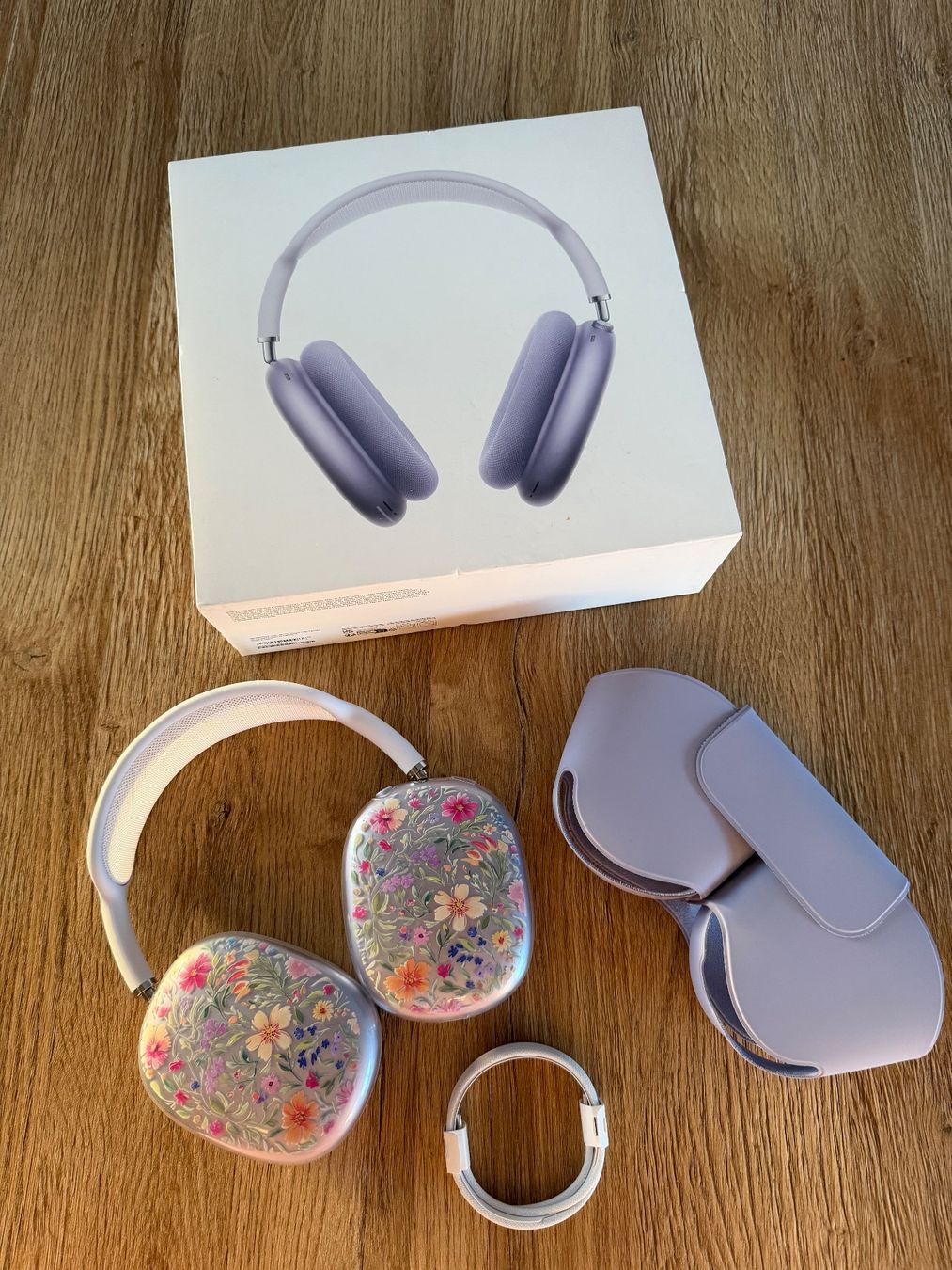 Apple Casques audio: AirPods Max Purple – D'occasion à Bonstetten par Johanne_Lamalle