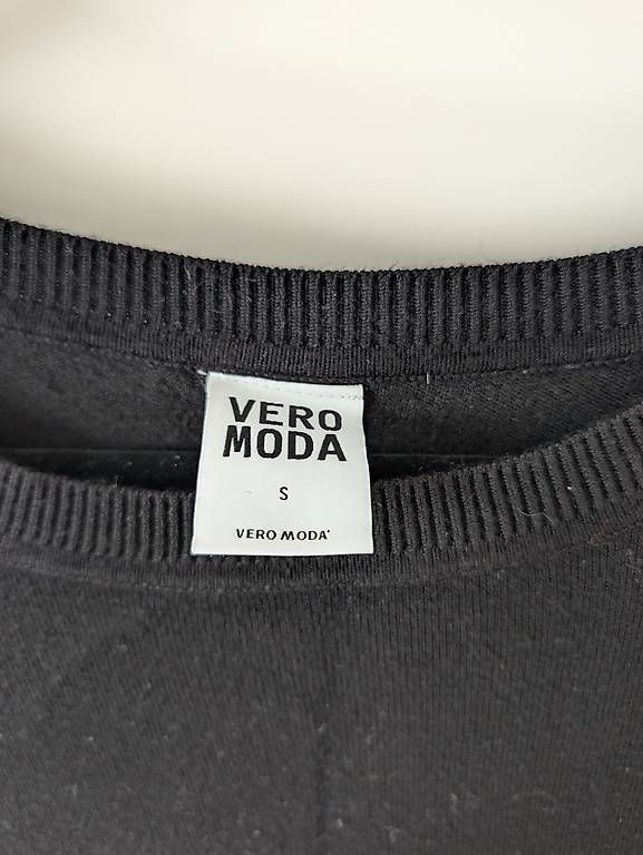 Maglioni & Felpe: Schwarzes Langarmshirt – Usato da Erschwil venduto da andora00 2