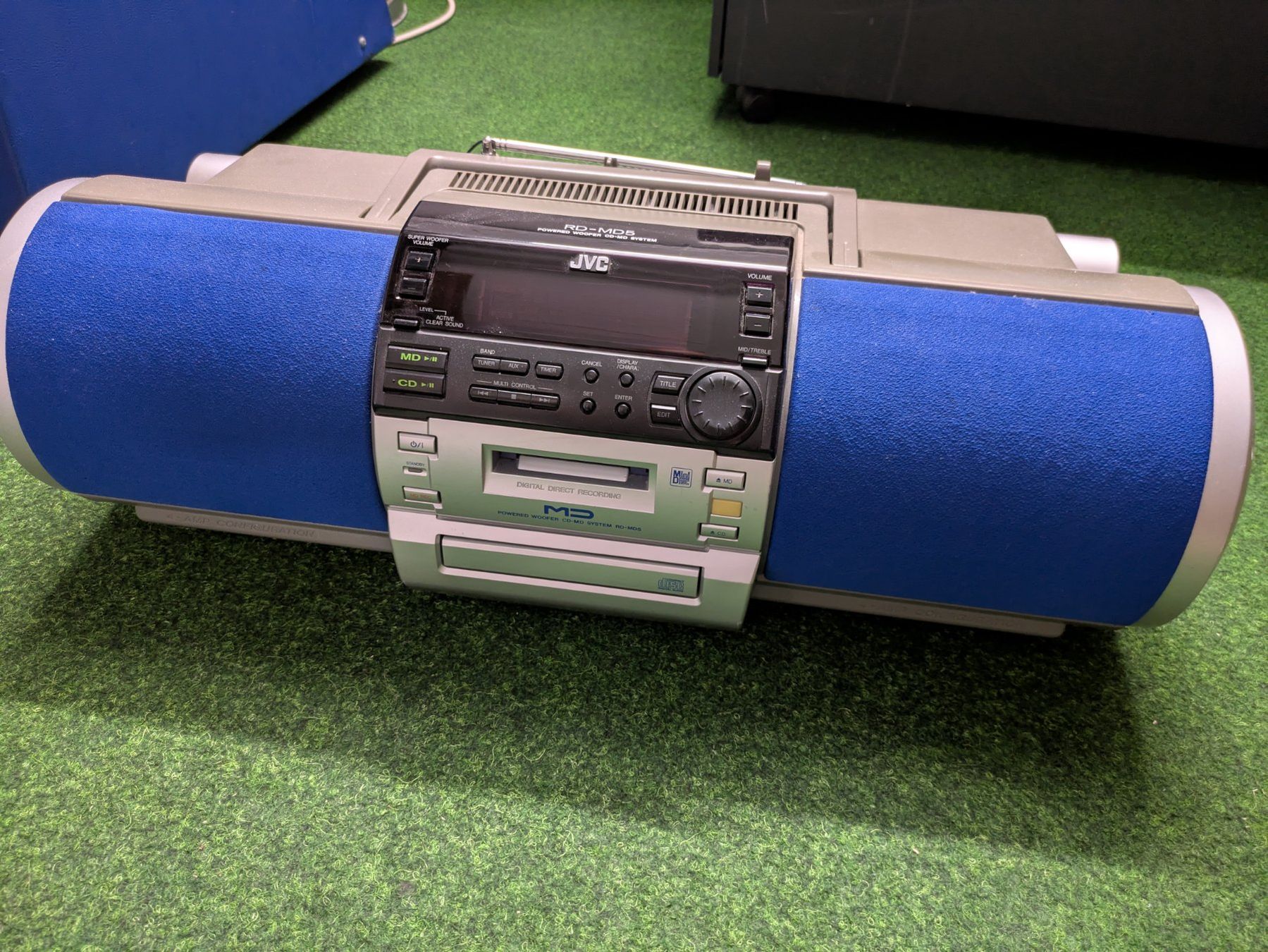 JVC Sistemi audio & multimediali: JVC CD-MD System RD-MD5 mit Subwoofer gebraucht – Usato da Oberhasli venduto da Ohasli201