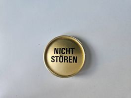 Badge "Nicht Stören" doré vintage neuf
