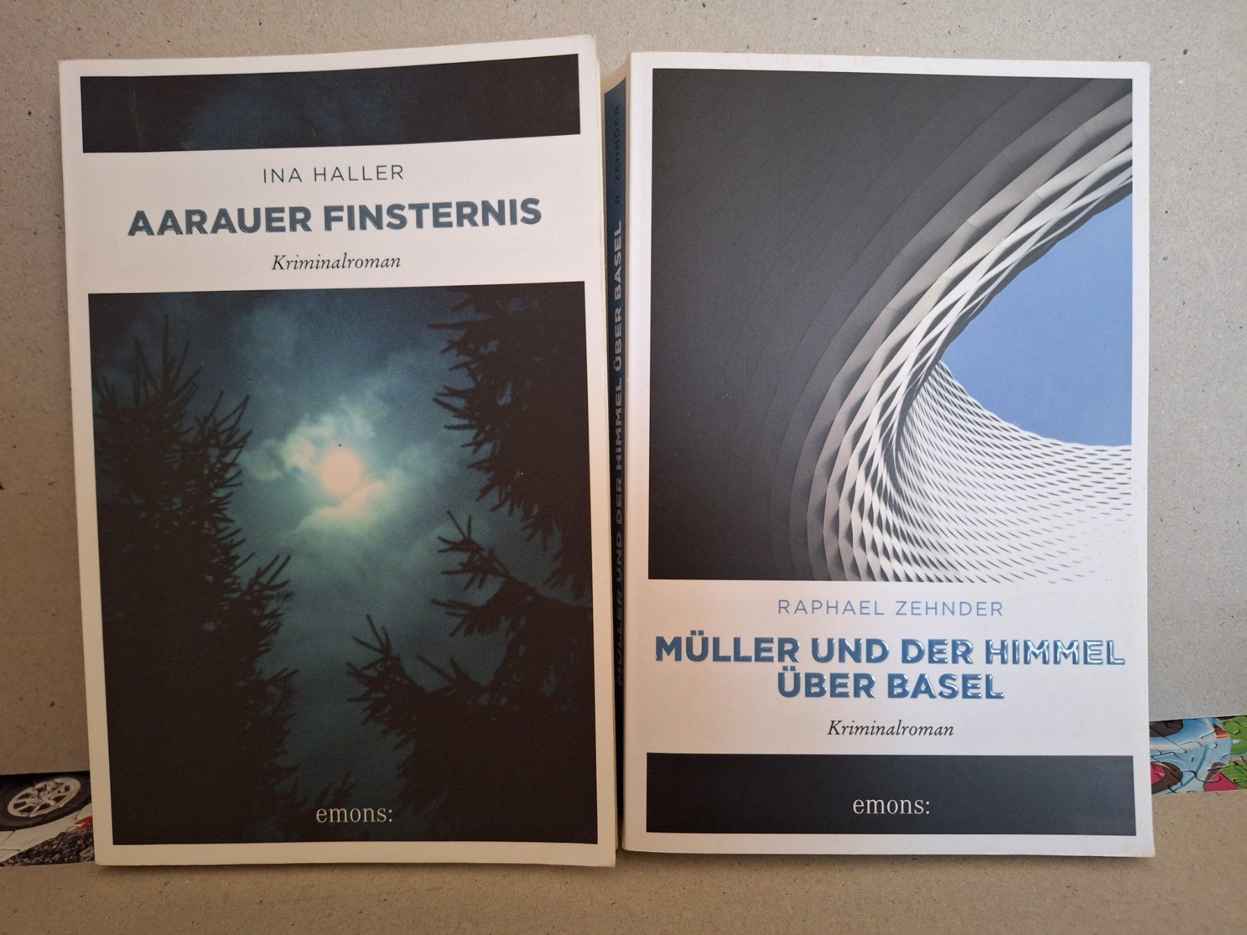 Libri: 7 Krimi mit "Schweizer Hintergrund " in Taschenbuchformat – Usato da Dornach venduto da kurtbahn 3