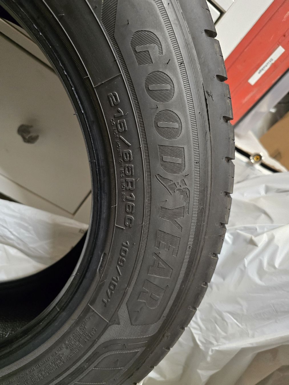 Goodyear Pneus & Kompletträder: 4×Goodyear Sommerpneu NEU – Neu und originalverpackt aus Welschenrohr von Nuwolina 2